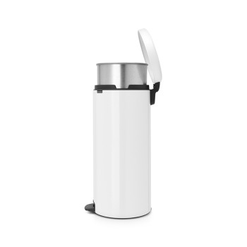 Мусорное ведро с педалью Brabantia NewIcon белое 114748 (30л) Мусорное ведро с педалью Brabantia NewIcon белое 114748 (30л)