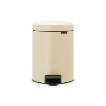 Мусорное ведро с педалью Brabantia NewIcon миндальное 112423 (5л) Мусорное ведро с педалью Brabantia NewIcon миндальное 112423 (5л)
