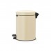 Мусорное ведро с педалью Brabantia NewIcon миндальное 112423 (5л) Мусорное ведро с педалью Brabantia NewIcon миндальное 112423 (5л)