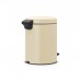 Мусорное ведро с педалью Brabantia NewIcon миндальное 112423 (5л) Мусорное ведро с педалью Brabantia NewIcon миндальное 112423 (5л)
