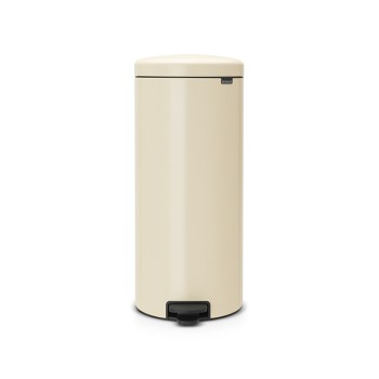 Мусорное ведро с педалью Brabantia NewIcon миндальное 114281 (30л) Мусорное ведро с педалью Brabantia NewIcon миндальное 114281 (30л)