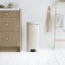 Мусорное ведро с педалью Brabantia NewIcon миндальное 114281 (30л) Мусорное ведро с педалью Brabantia NewIcon миндальное 114281 (30л)