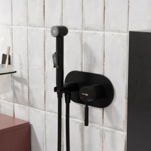Встраиваемый смеситель для душа с гигиенической лейкой WasserKRAFT Gollach 3300 (3338), черный